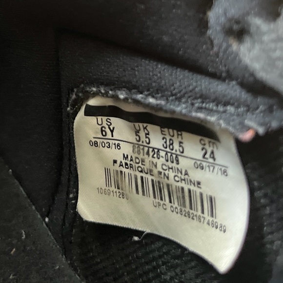 Nike Air Jordan 1 Mid Pink Black White Sneakers | Women’s Size 6 - Picture 6 of 9